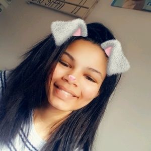 Meet your Posher, Hannah